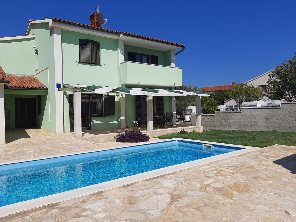 Vila Lokvanj Ližnjan Εξωτερικό φωτογραφία