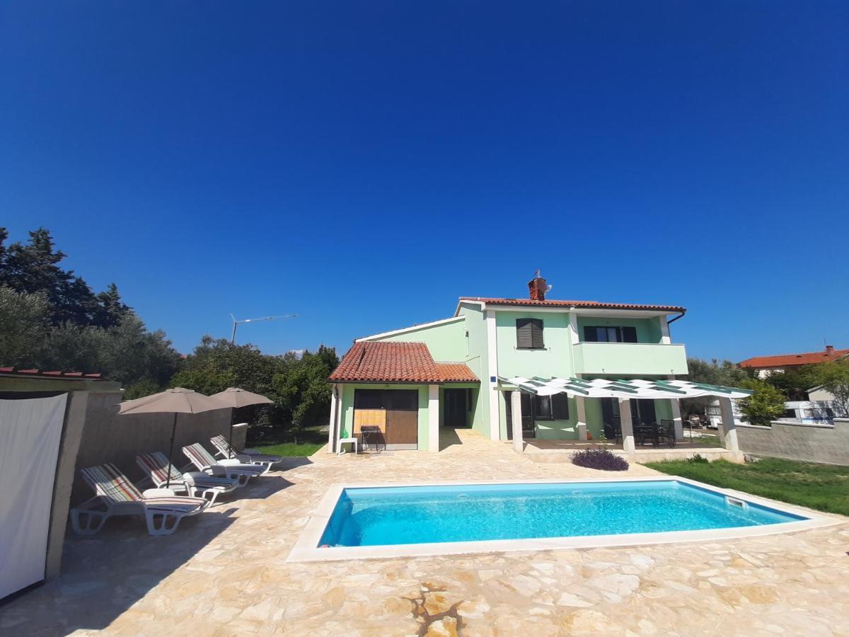 Vila Lokvanj Ližnjan Εξωτερικό φωτογραφία