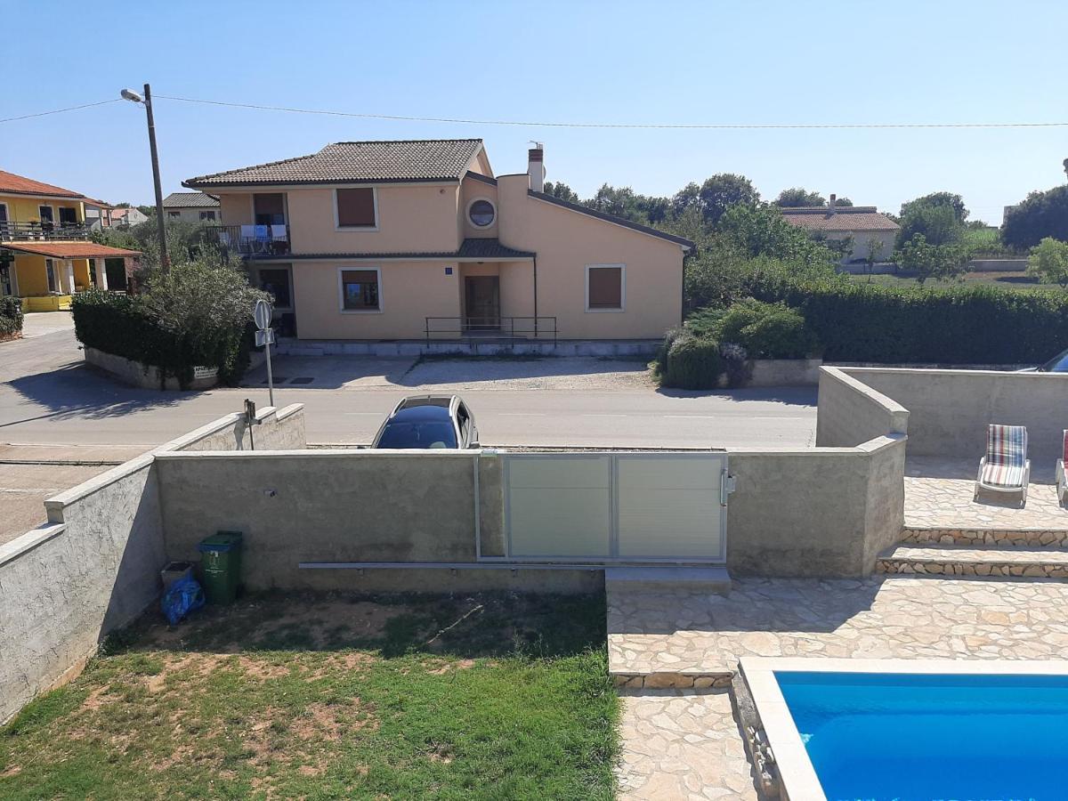Vila Lokvanj Ližnjan Εξωτερικό φωτογραφία