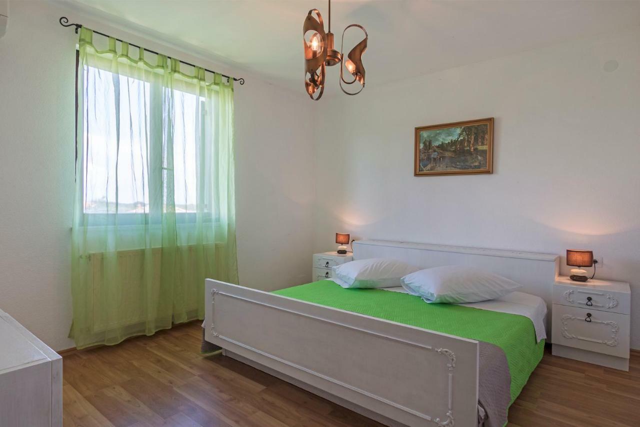 Vila Lokvanj Ližnjan Εξωτερικό φωτογραφία