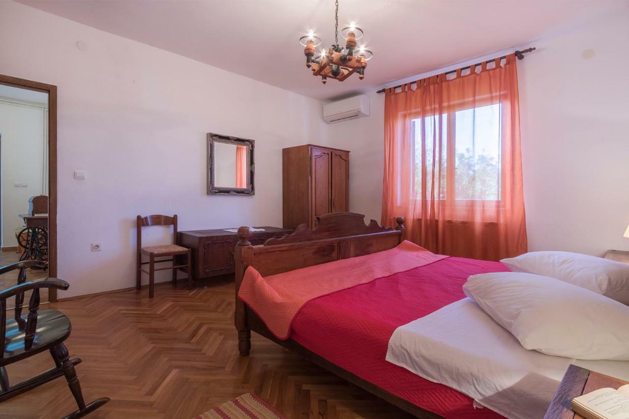 Vila Lokvanj Ližnjan Εξωτερικό φωτογραφία