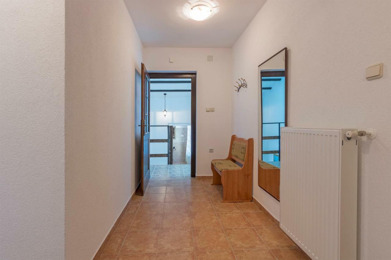 Vila Lokvanj Ližnjan Εξωτερικό φωτογραφία